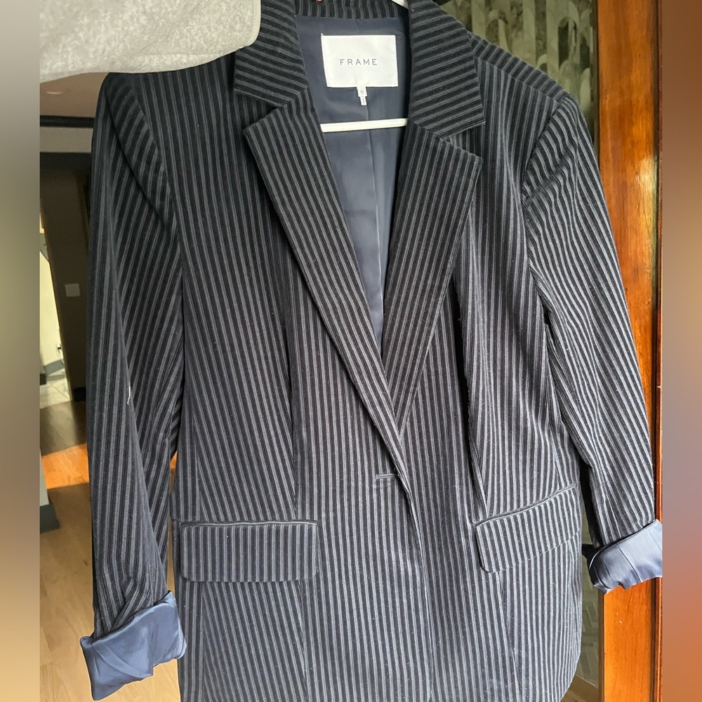 Frame Blazer - Picture 2 of 5